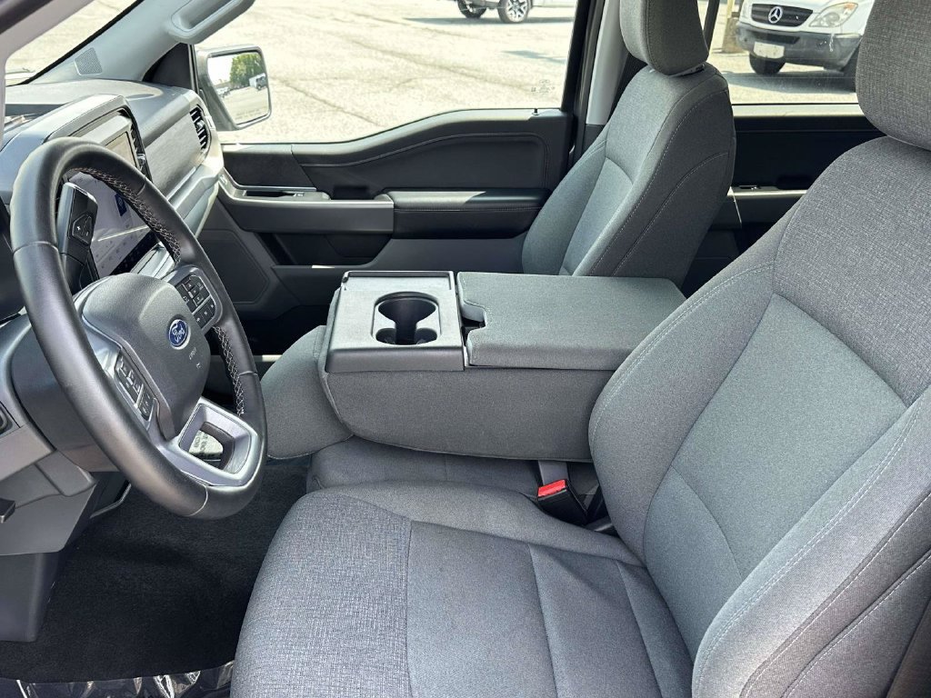Used 2025 Ford F150 XLT w/ Equipment Group 301A Standard AWD/4WD image 15