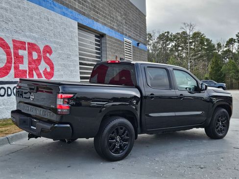 Used 2022 Nissan Frontier SV image 7