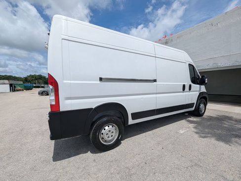 Used 2023 RAM ProMaster 2500 FWD image 7