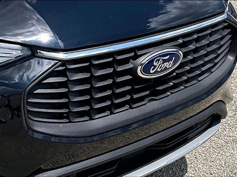 Used 2023 Ford Escape Active AWD/4WD image 30