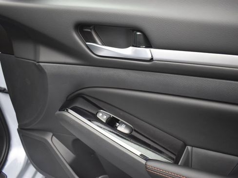 New 2025 Nissan Altima 2.5 SR image 25