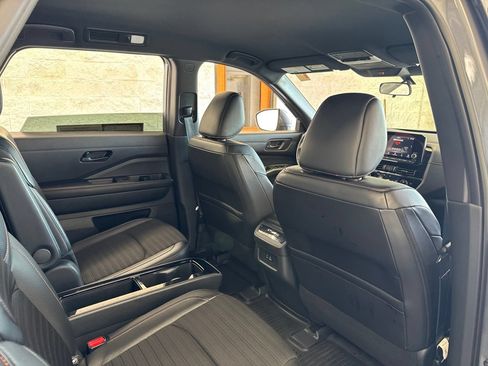 Used 2024 Nissan Pathfinder Rock Creek AWD/4WD image 44