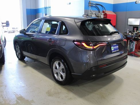 Used 2023 Honda HR-V LX image 40