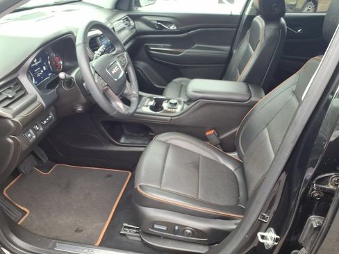 Used 2023 GMC Acadia AT4 w/ Technology Package AWD/4WD image 9