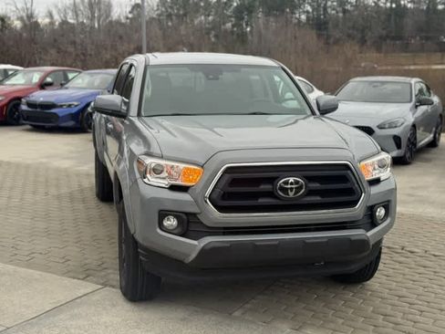 Used 2020 Toyota Tacoma SR5 image 8