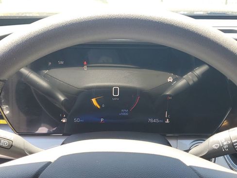 Used 2025 Chevrolet Trax LT image 31