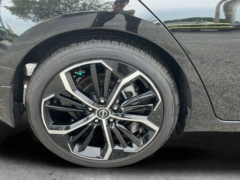 Certified 2025 Nissan Altima 2.5 SR FWD image 44