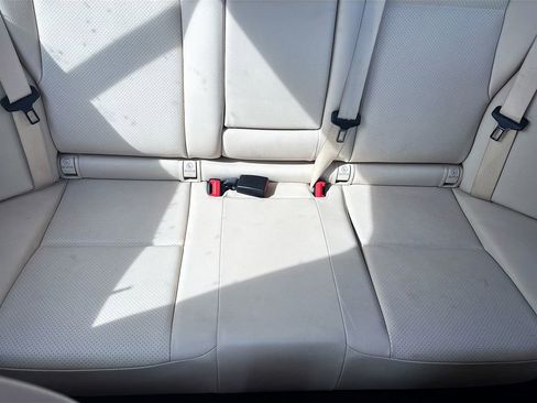 Used 2014 Mercedes-Benz GLK 350 2WD image 19