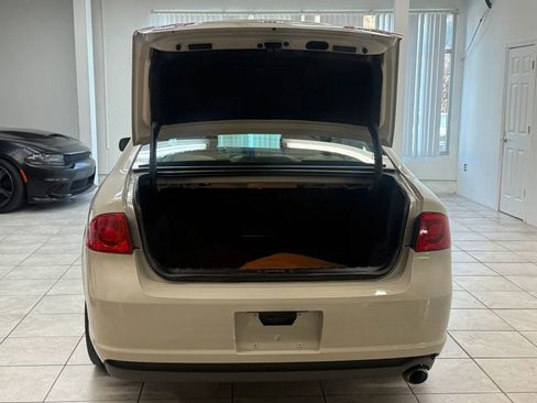 Used 2011 Buick Lucerne CX image 15