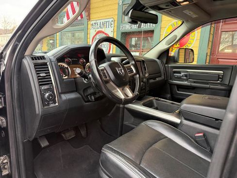 Used 2018 RAM 2500 Laramie w/ Sport Appearance Group AWD/4WD image 8