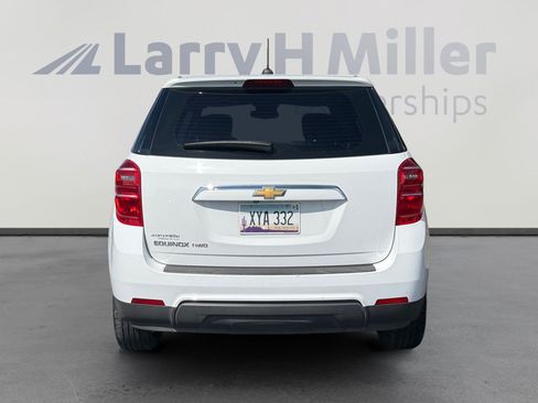 Used 2017 Chevrolet Equinox LS AWD/4WD image 4