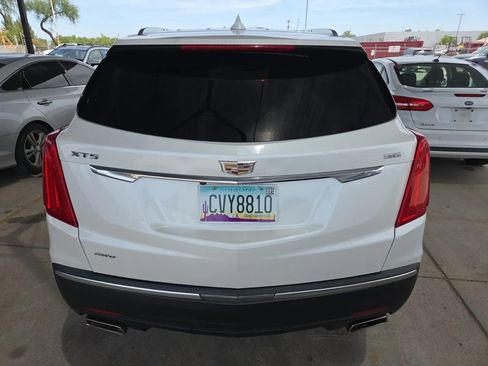 Used 2017 Cadillac XT5 Luxury w/ Driver Awareness Package AWD/4WD image 3