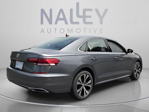 Used 2020 Volkswagen Passat 2.0T SEL FWD image 5