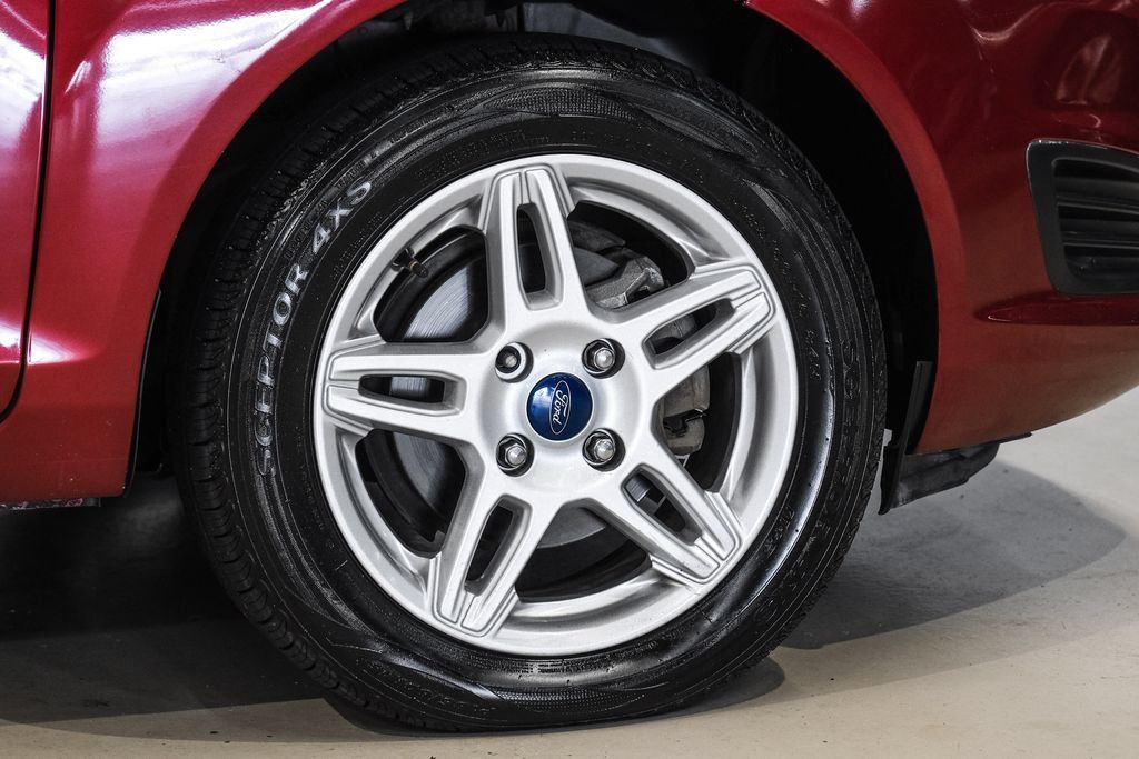 Used 2017 Ford Fiesta SE FWD image 56