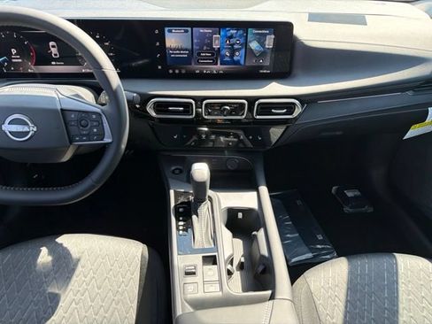 New 2026 Nissan Sentra SV w/ SV Convenience Package FWD image 17