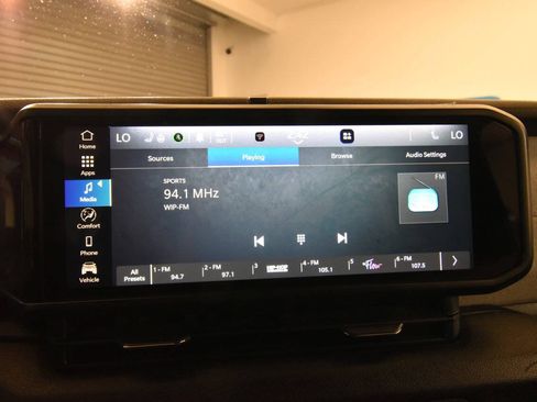 Used 2024 Jeep Wrangler Unlimited AWD/4WD image 30
