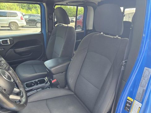Used 2022 Jeep Gladiator Sport AWD/4WD image 15