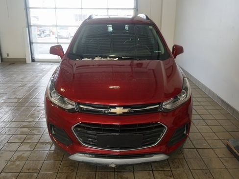 Used 2019 Chevrolet Trax LT w/ LT Convenience Package image 13