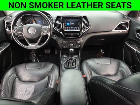 Used 2019 Jeep Cherokee Limited AWD/4WD image 2