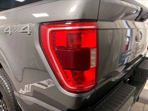 Used 2022 Ford F150 XLT w/ XLT Black Appearance Package image 34