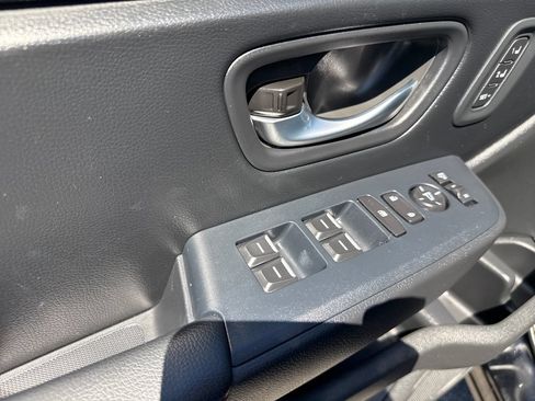Certified 2025 Honda Pilot Black Edition image 10