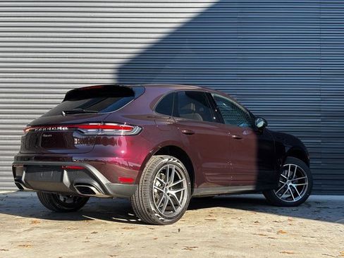 Certified 2026 Porsche Macan AWD/4WD image 7