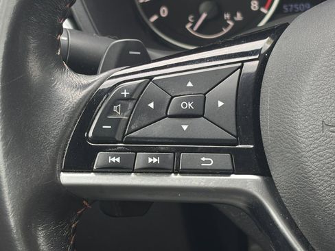 Used 2023 Nissan Altima 2.5 SR FWD image 11