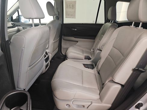 Used 2018 Honda Pilot Elite image 14