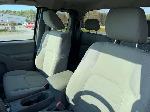 Used 2017 Nissan Frontier S RWD image 11