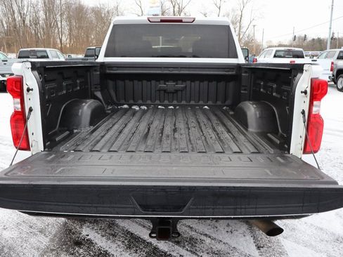 Used 2020 Chevrolet Silverado 2500 Custom w/ Custom Value Package image 17