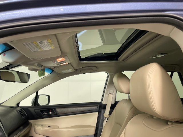 Used 2017 Subaru Outback 2.5i Limited AWD/4WD image 11