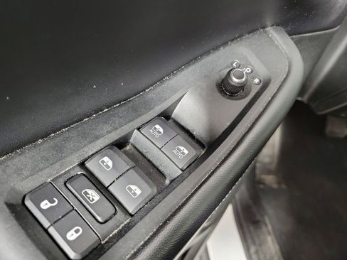 Used 2023 Jeep Grand Cherokee Altitude image 14