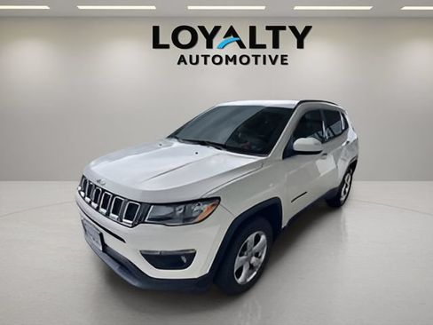 Used 2021 Jeep Compass Latitude w/ Convenience Group AWD/4WD image 1