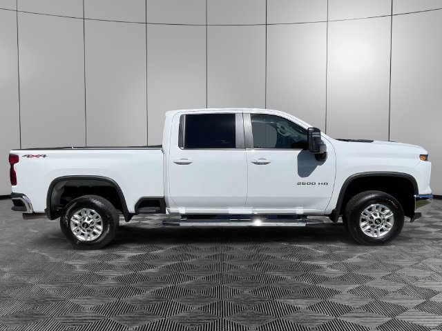 Certified 2024 Chevrolet Silverado 2500 LT AWD/4WD image 4