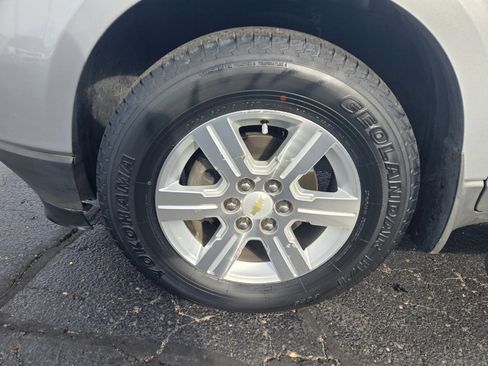 Used 2011 Chevrolet Traverse LT w/ Personal Connectivity Package image 19