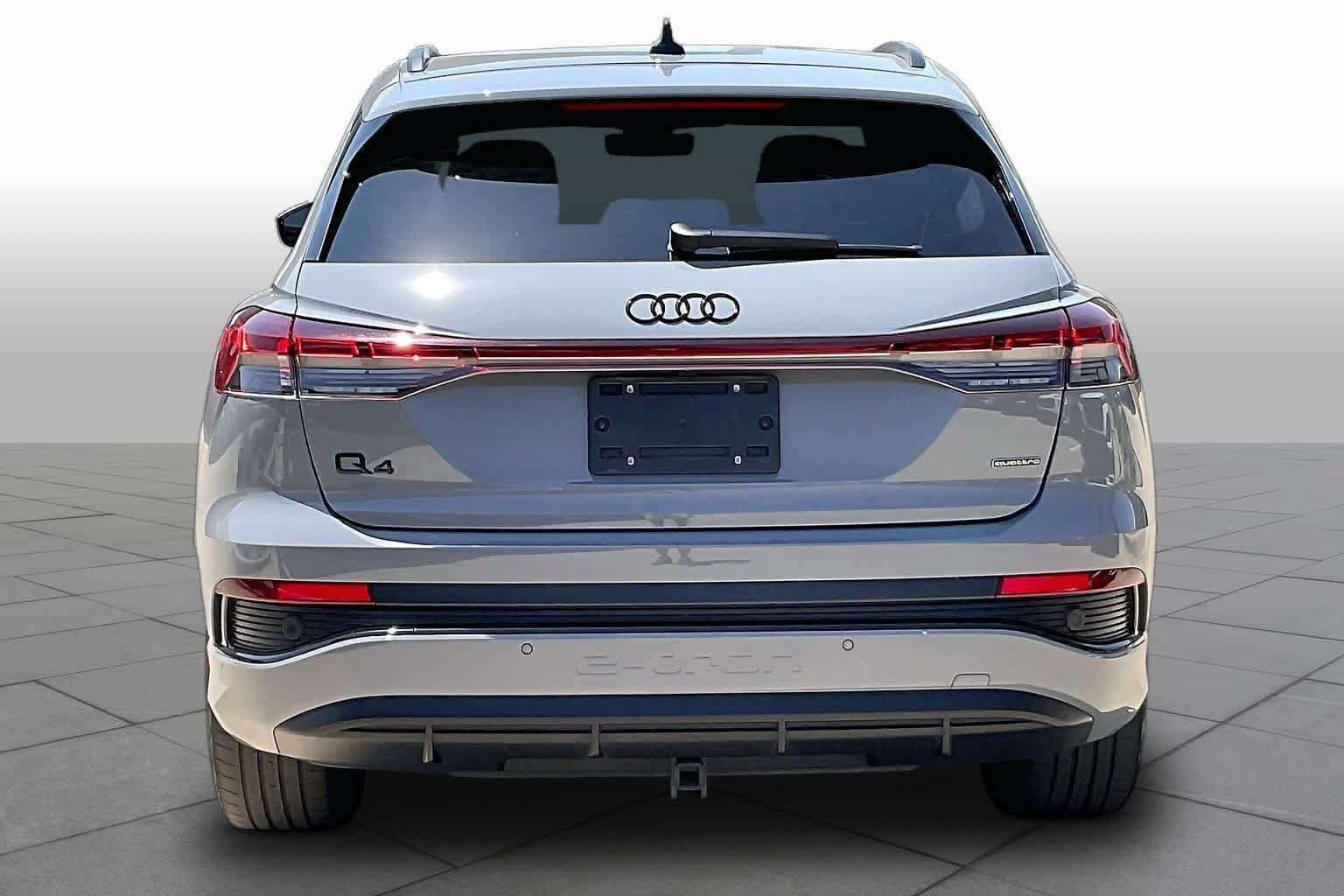 Used 2024 Audi Q4 e-tron Prestige w/ Black Optic Package AWD/4WD image 4