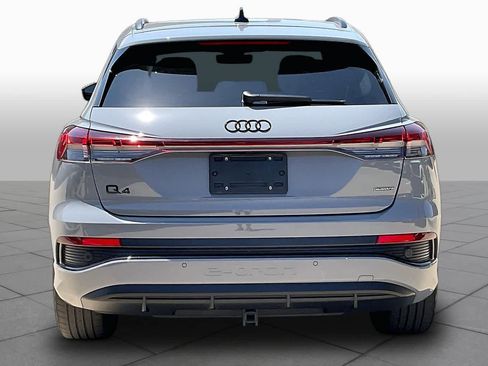 Used 2024 Audi Q4 e-tron Prestige w/ Black Optic Package AWD/4WD image 4
