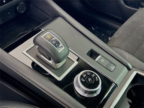 Used 2022 Mitsubishi Outlander SE image 17