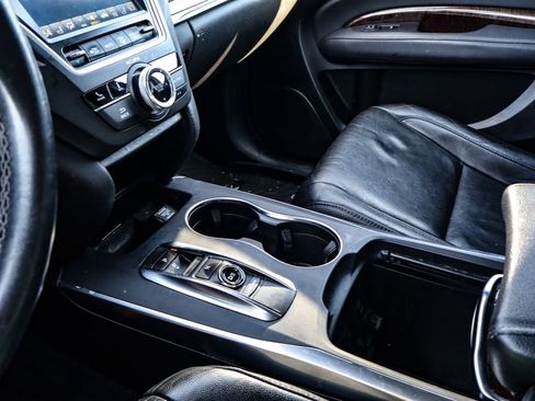 Used 2018 Acura MDX FWD image 30