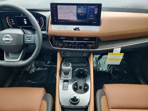 New 2026 Nissan Rogue Platinum w/ Platinum Premium Package image 18