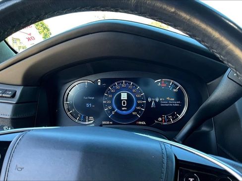 Used 2020 Cadillac Escalade Platinum AWD/4WD image 12