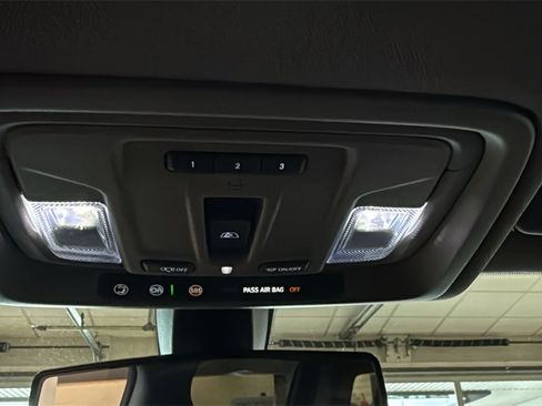 Used 2020 Chevrolet Silverado 1500 LT Trail Boss image 34