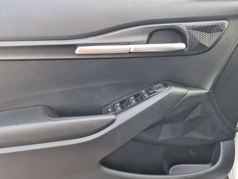 New 2026 Kia Seltos LX image 6