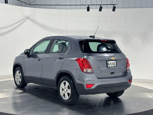 Used 2020 Chevrolet Trax LS FWD image 13
