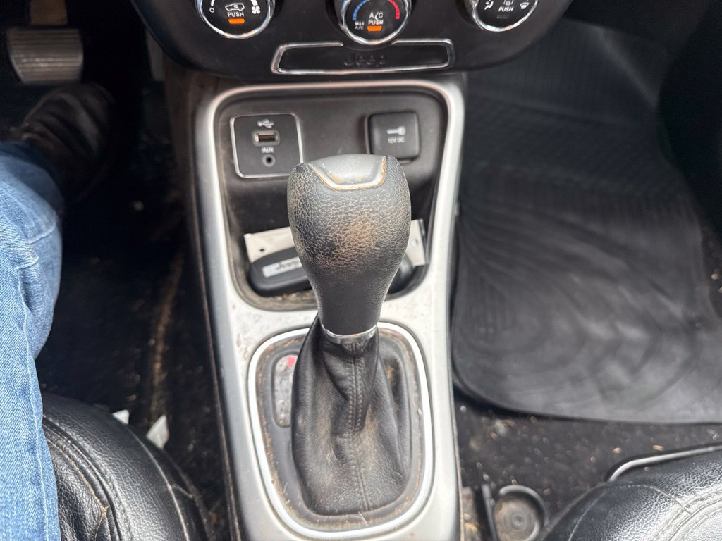 Used 2018 Jeep Compass Sport FWD image 16