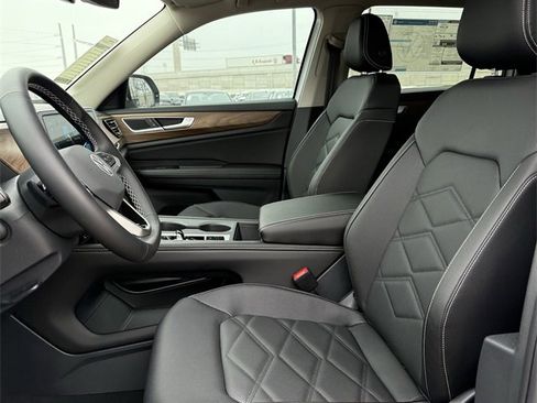 New 2026 Volkswagen Atlas SE image 21