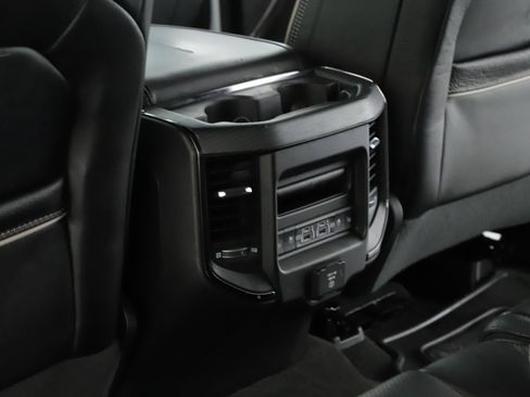 Used 2022 RAM 1500 Limited AWD/4WD image 6