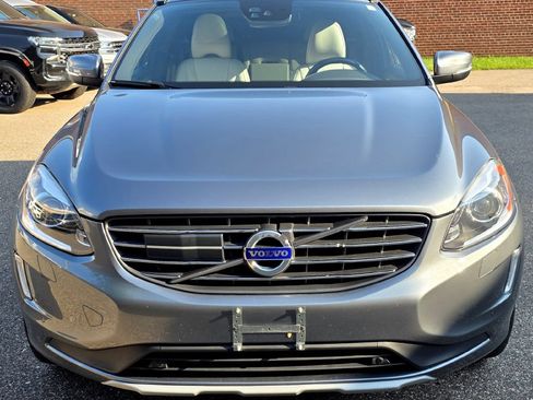 Used 2016 Volvo XC60 T6 Platinum w/ Inscription Package AWD/4WD image 3
