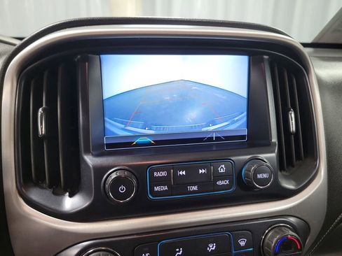 Used 2018 GMC Canyon SLT image 19