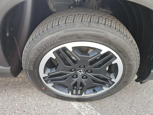 New 2026 Honda Pilot Touring image 21